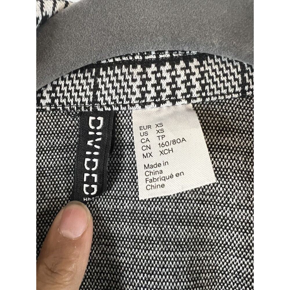 Divided Women's Grey Cardigan with Pockets - Size Small - Picture 2 of 4